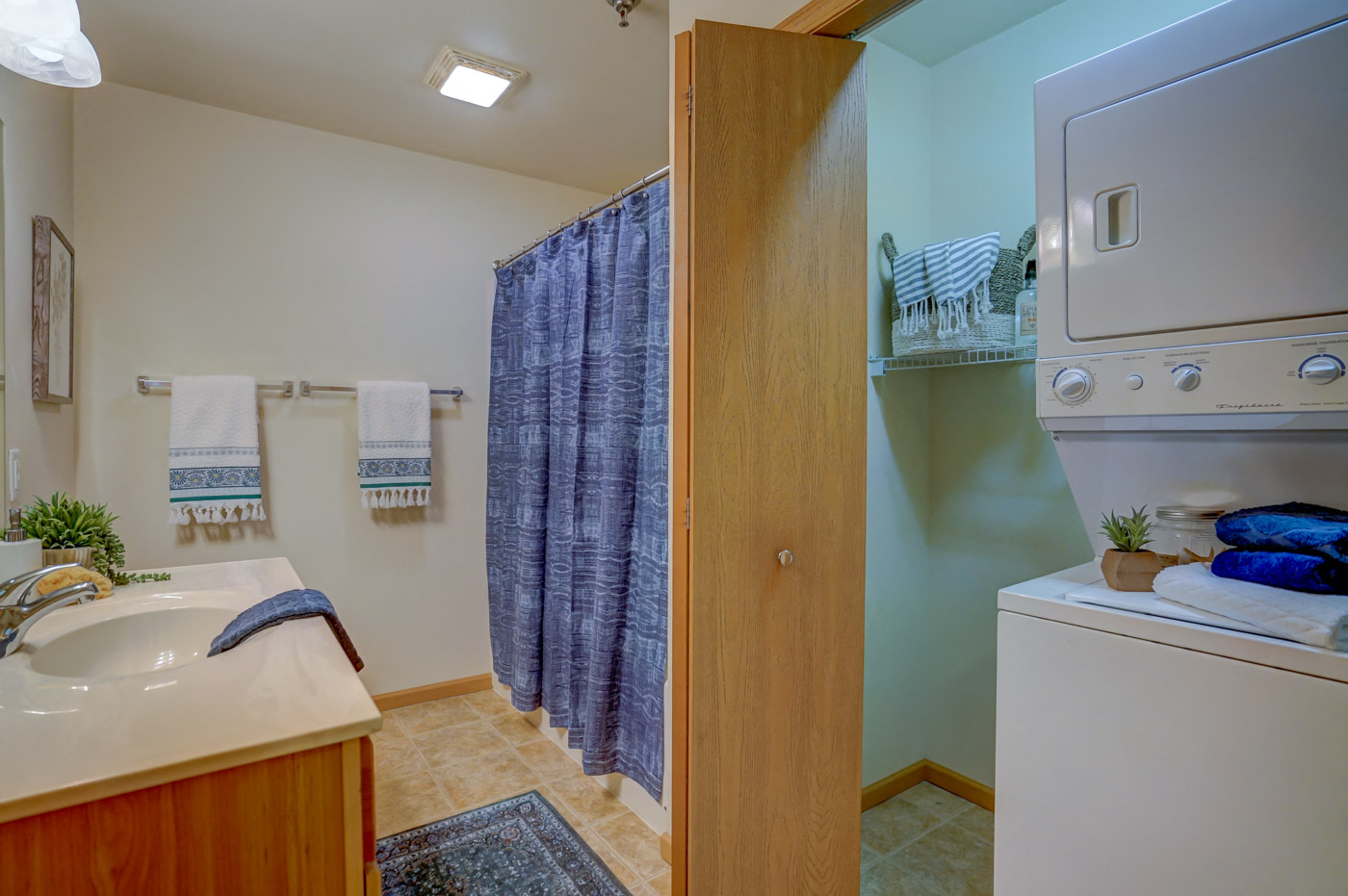 Gallery Photo 11
